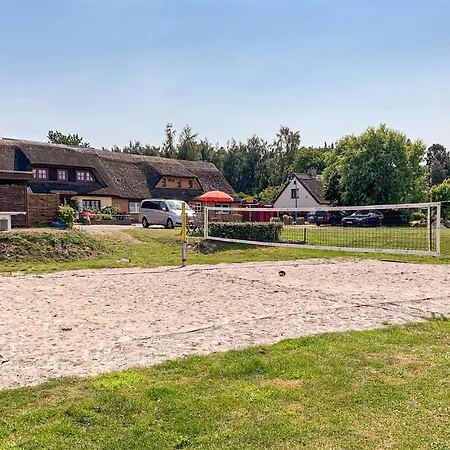 2 Bedroom Cozy In Mariendorf *