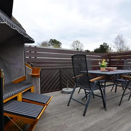 2 Bedroom Cozy In Mariendorf * Middelhagen