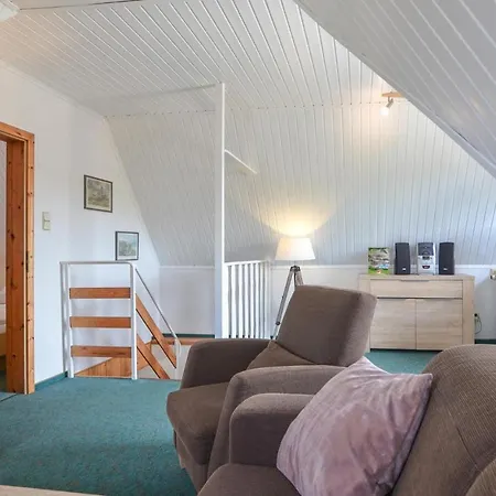2 Bedroom Cozy In Mariendorf Holiday home