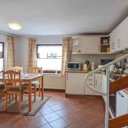 2 Bedroom Cozy In Mariendorf