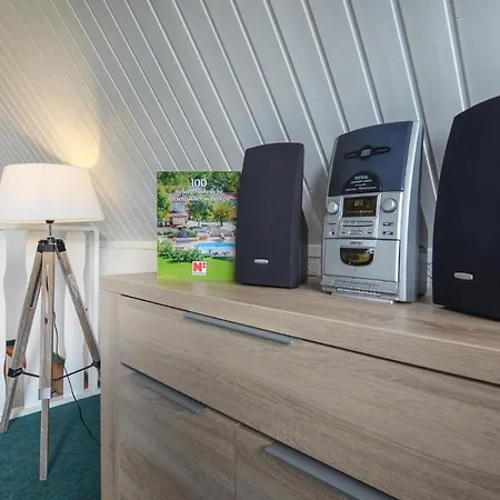 Front In Mariendorf With Wifi ميديلهاغن