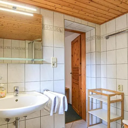 2 Bedroom Cozy In Mariendorf Holiday home